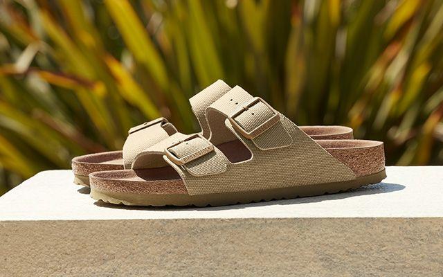 Fashionable khaki flip-flop shoes for summer