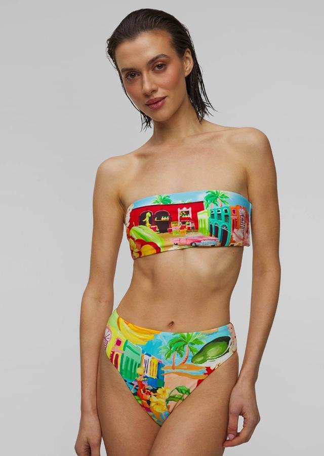 Kobieta w kolorowym trikini marki Seafolly  