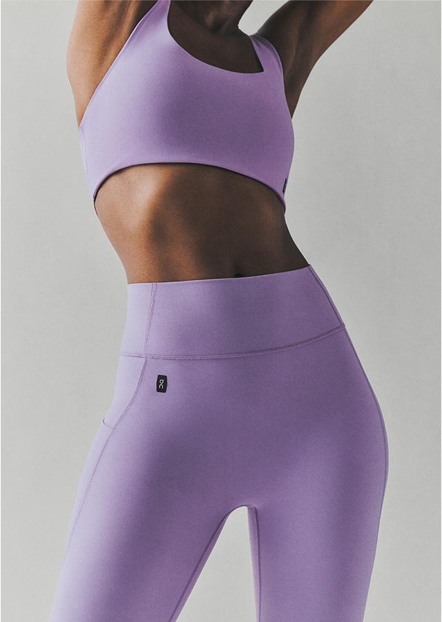  Liliowe legginsy do jogi On  