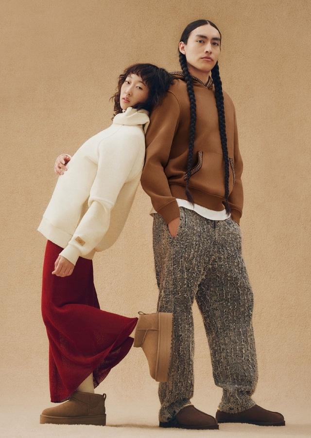 Kobieta i mężczyzna w butach UGG  