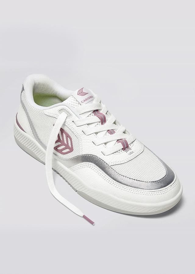 Białe sneakersy Cariuma ze srebrnymi wstawkami Białe sneakersy Cariuma ze srebrnymi wstawkami