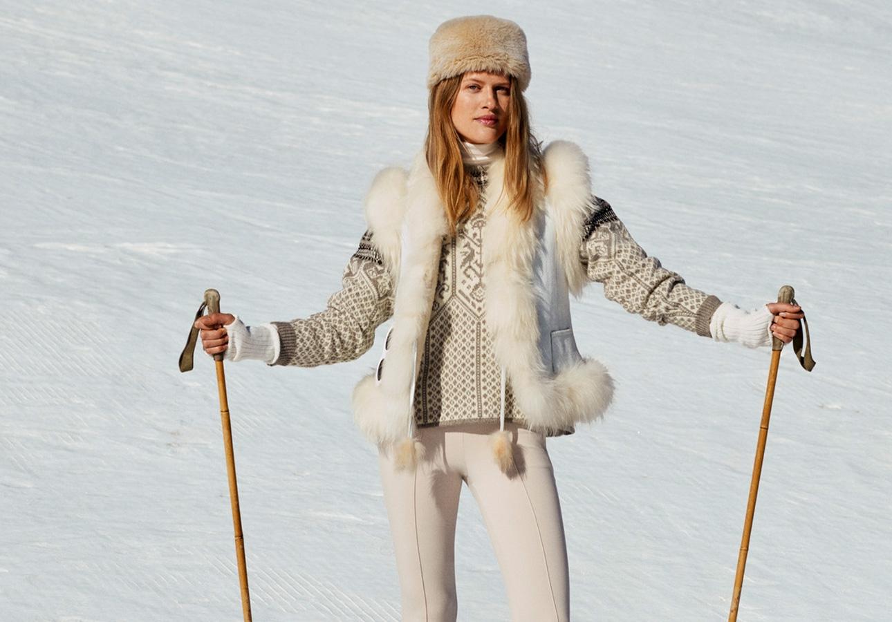 Kobieta w zimowej stylizacji w kolorze roku – Cloud Dancer Kobieta w zimowej stylizacji w kolorze roku – Cloud Dancer